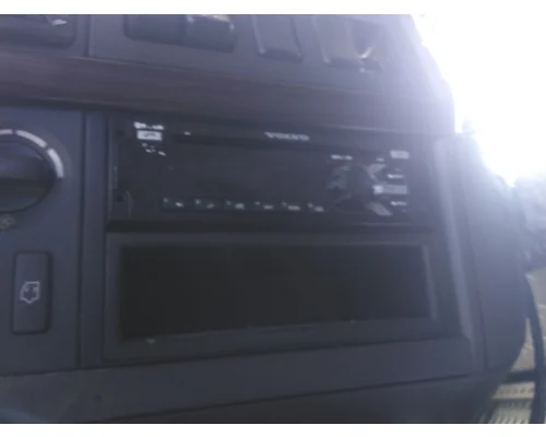 VOLVO VNL RADIO AMFMBLUETOOTH