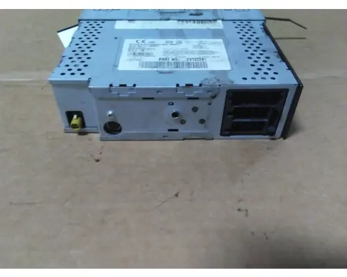 VOLVO VNL RADIO AMFMBLUETOOTH