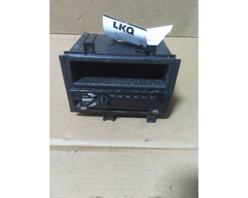 VOLVO VNL RADIO AMFMBLUETOOTH