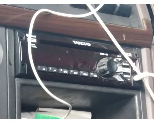 VOLVO VNL RADIO AMFMBLUETOOTH