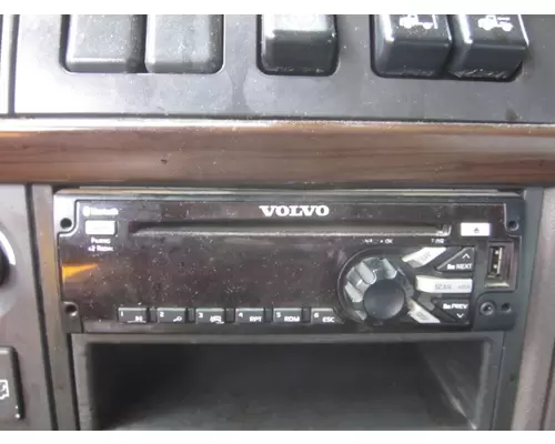 VOLVO VNL RADIO AMFMBLUETOOTH