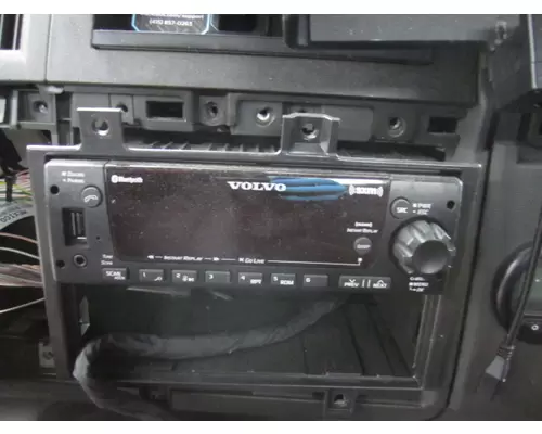 VOLVO VNL RADIO AMFMBLUETOOTH