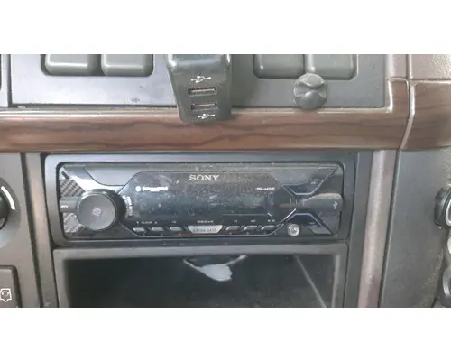 VOLVO VNL RADIO AMFMBLUETOOTH
