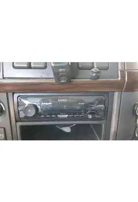 VOLVO VNL RADIO AM/FM/BLUETOOTH
