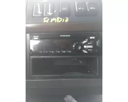 VOLVO VNL RADIO AMFMBLUETOOTH