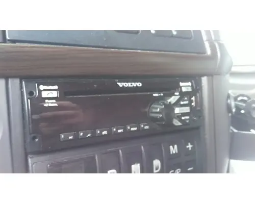 VOLVO VNL RADIO AMFMBLUETOOTH