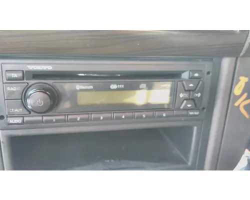 VOLVO VNL RADIO AMFMBLUETOOTH