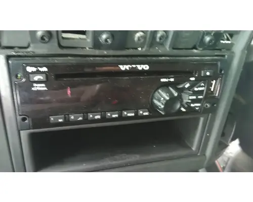 VOLVO VNL RADIO AMFMBLUETOOTH