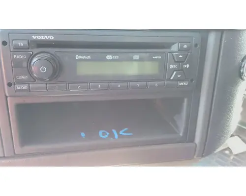 VOLVO VNL RADIO AMFMBLUETOOTH