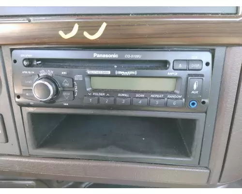 VOLVO VNL RADIO AMFMCD