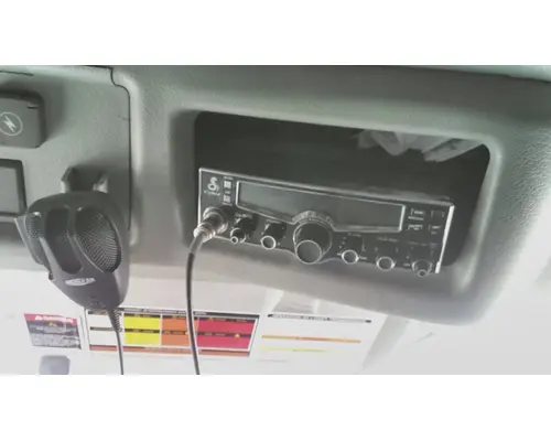 VOLVO VNL RADIO AV EQUIPMENT