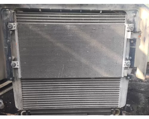 VOLVO VNL Radiator