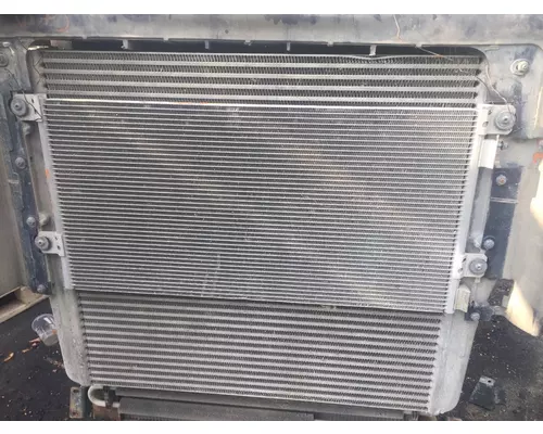 VOLVO VNL Radiator