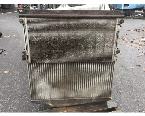 VOLVO VNL Radiator