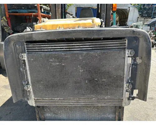 VOLVO VNL Radiator