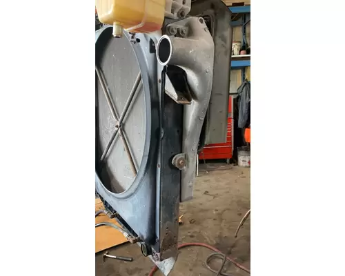 VOLVO VNL Radiator