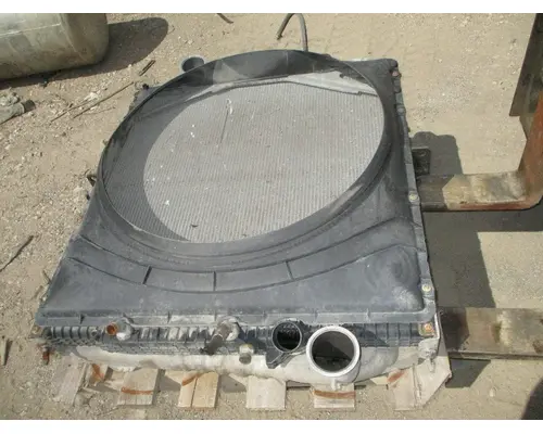 VOLVO VNL Radiators