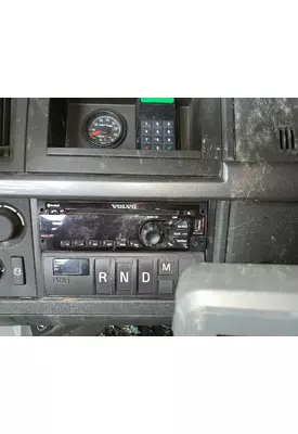 VOLVO VNL Radio