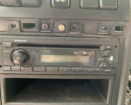 VOLVO VNL Radio