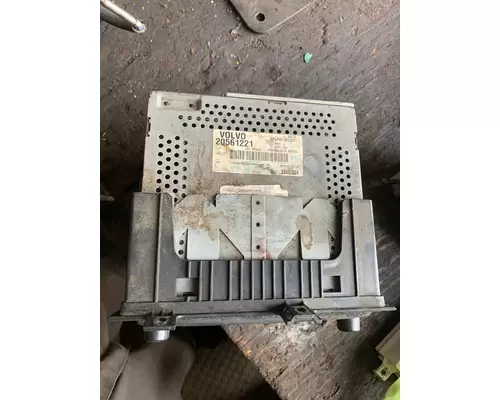 VOLVO VNL Radio