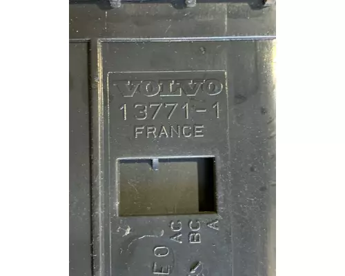 VOLVO VNL Radio