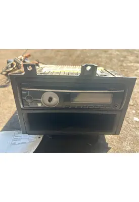 VOLVO VNL Radio