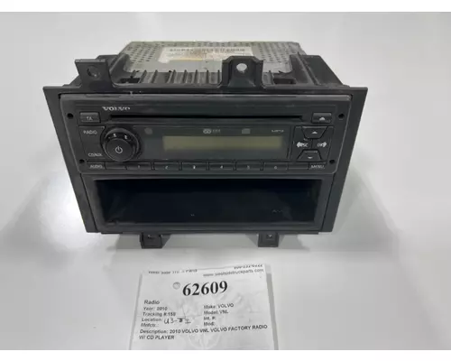 VOLVO VNL Radio