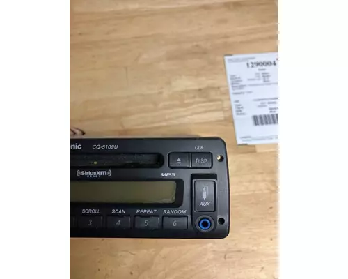VOLVO VNL Radio