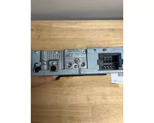 VOLVO VNL Radio