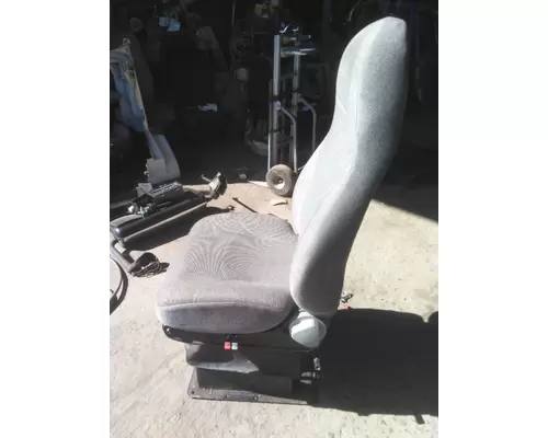 VOLVO VNL SEAT, FRONT