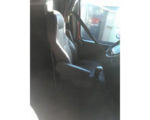 VOLVO VNL SEAT, FRONT