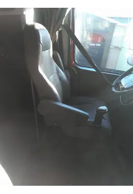 VOLVO VNL SEAT, FRONT