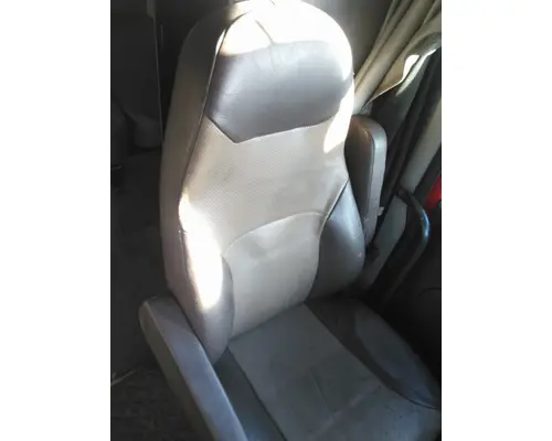 VOLVO VNL SEAT, FRONT