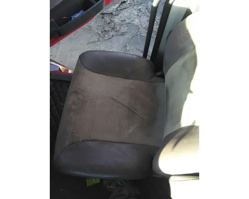 VOLVO VNL SEAT, FRONT