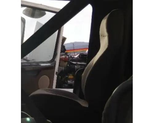 VOLVO VNL SEAT, FRONT
