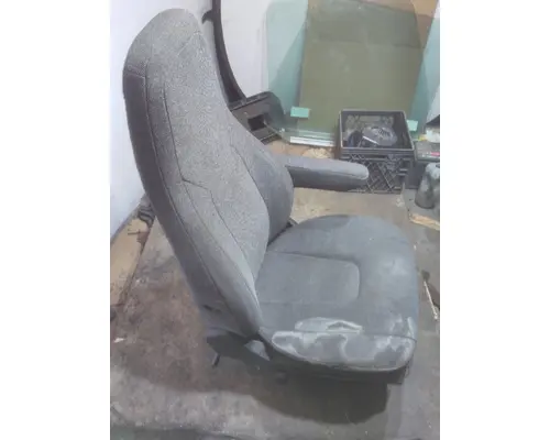 VOLVO VNL SEAT, FRONT