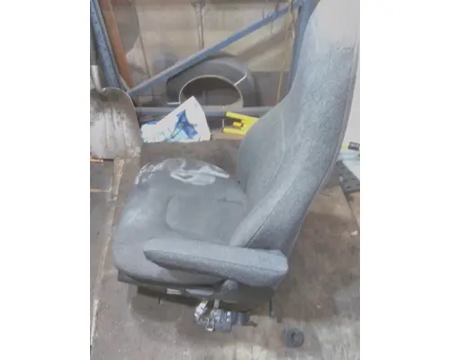 VOLVO VNL SEAT, FRONT