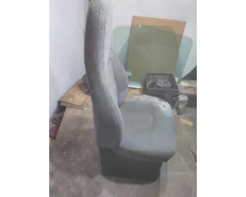 VOLVO VNL SEAT, FRONT