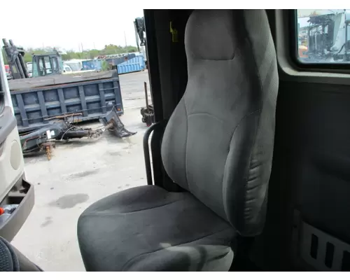 VOLVO VNL SEAT, FRONT