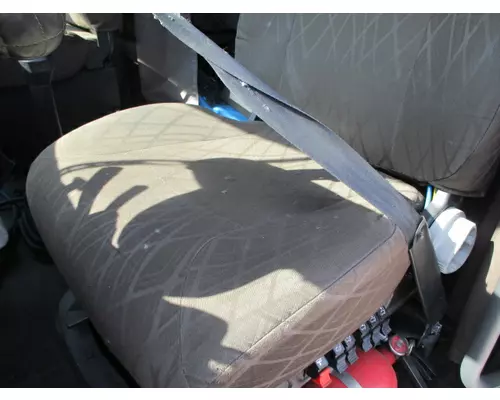 VOLVO VNL SEAT, FRONT