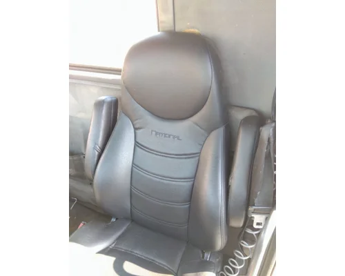 VOLVO VNL SEAT, FRONT