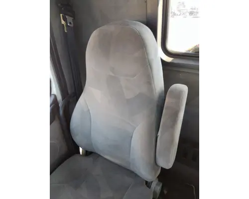 VOLVO VNL SEAT, FRONT