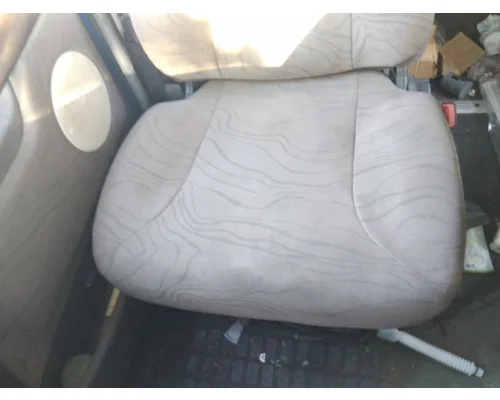 VOLVO VNL SEAT, FRONT