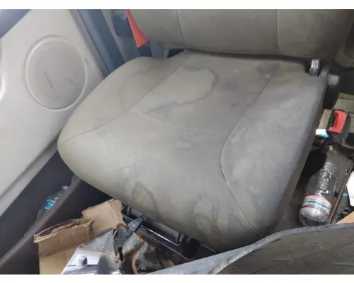 VOLVO VNL SEAT, FRONT