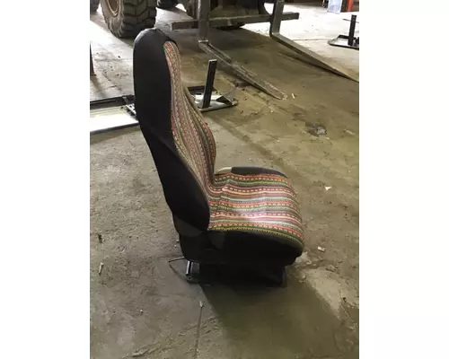 VOLVO VNL SEAT, FRONT