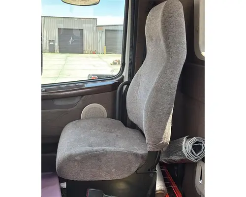 VOLVO VNL SEAT, FRONT