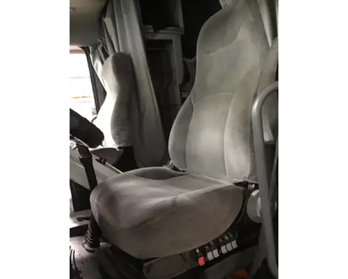 VOLVO VNL SEAT, FRONT