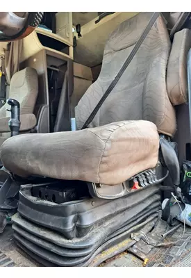 VOLVO VNL SEAT, FRONT