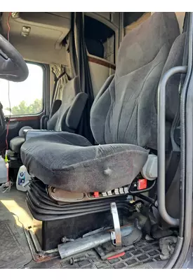 VOLVO VNL SEAT, FRONT