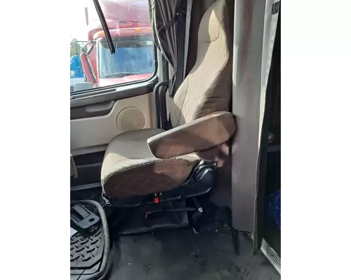 VOLVO VNL SEAT, FRONT